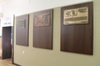 tablica 100 lat 01m